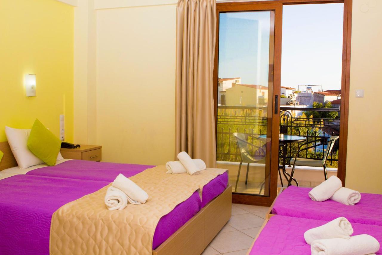 Anthena Studios Skiathos Pokoj fotografie